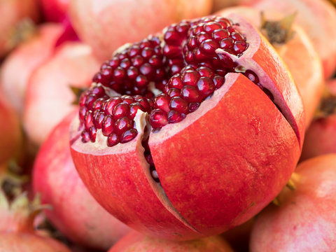 Fresh Pomegranates | Sanu Foods